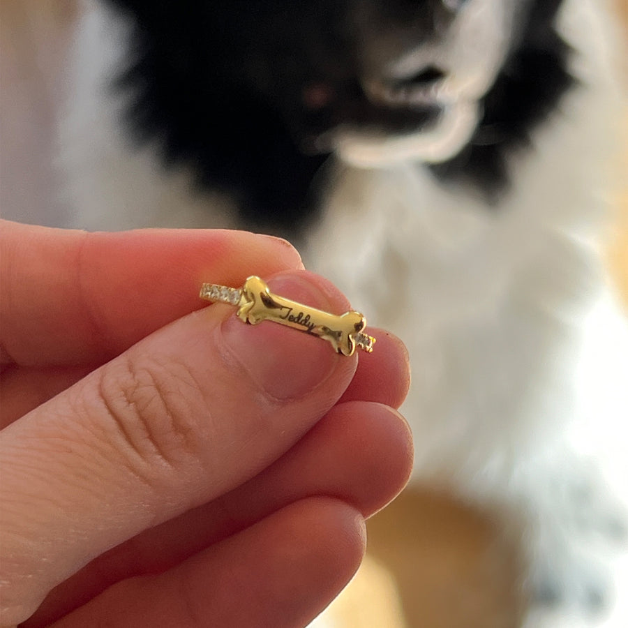 Anillo de hueso grabado personalizado